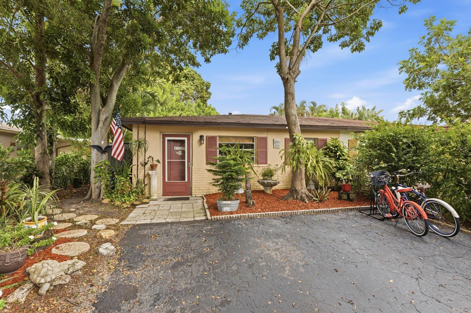 5127 Rose Hill Drive, Boynton Beach FL 33437