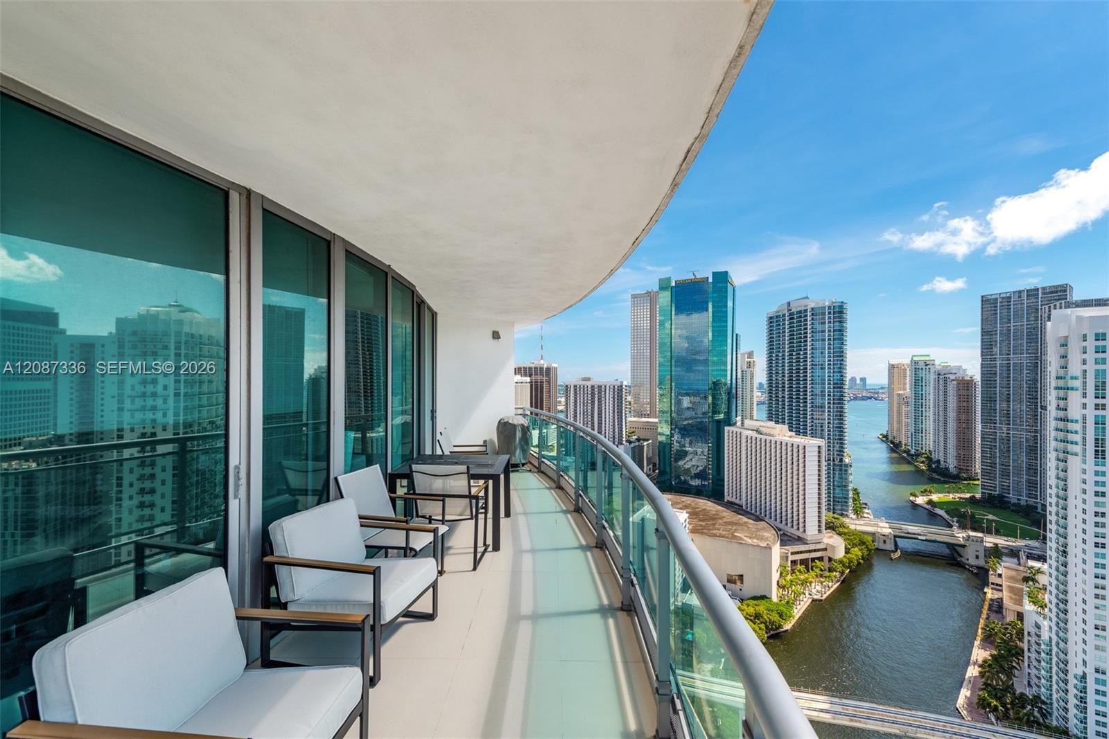 350 S Miami Ave # 3802, Miami FL 33130