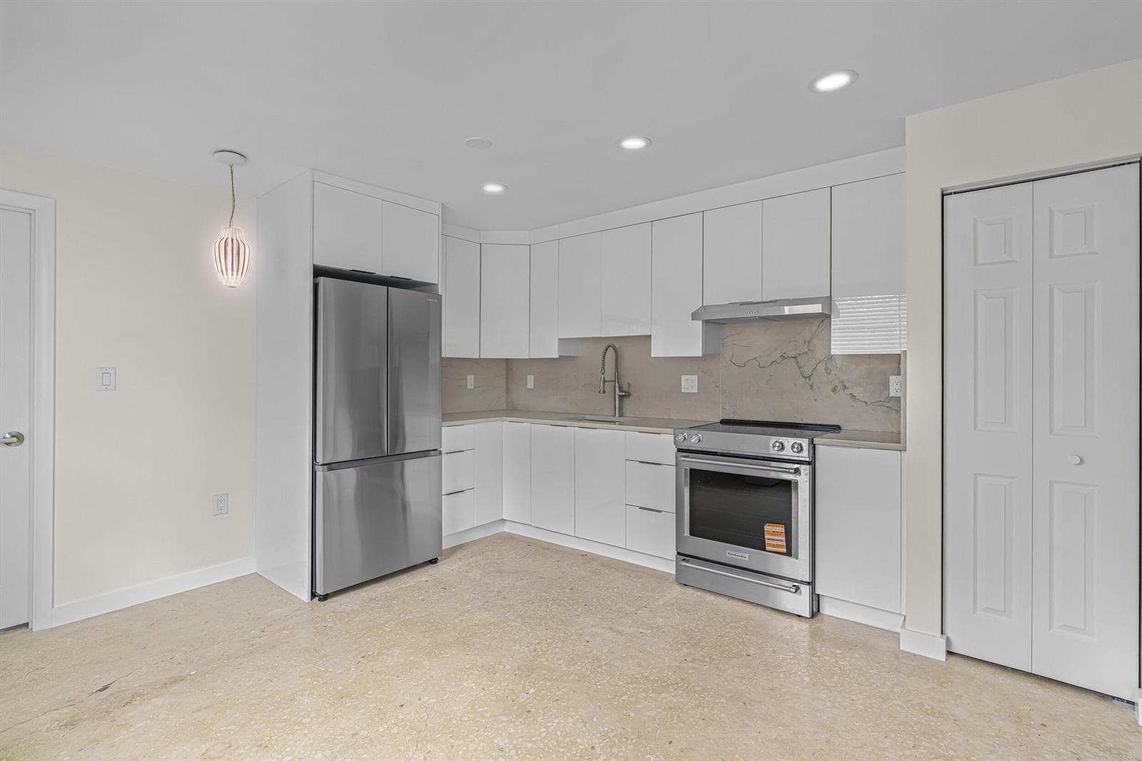 2865 SW 16TH Street # 5, Fort Lauderdale FL 33312
