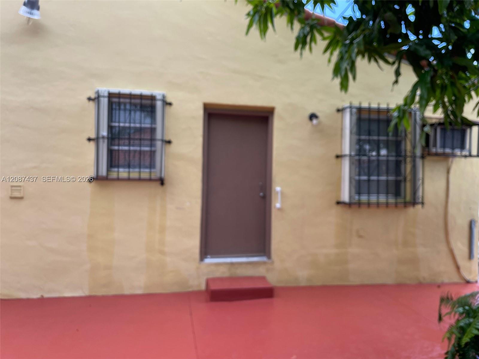 951 SW 9th St # 1, Miami FL 33130