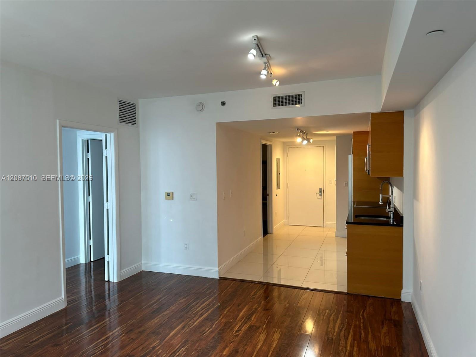 465 Brickell Ave # 3404, Miami FL 33131