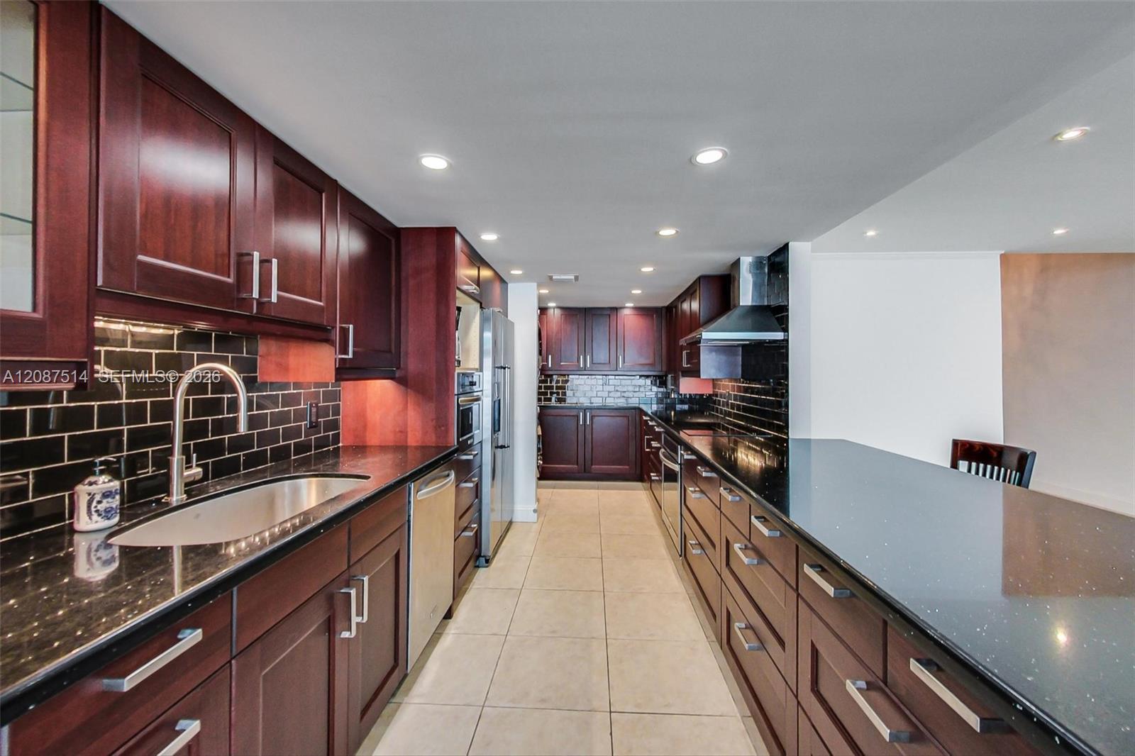 8613 SW 79th Pl, Miami FL 33143
