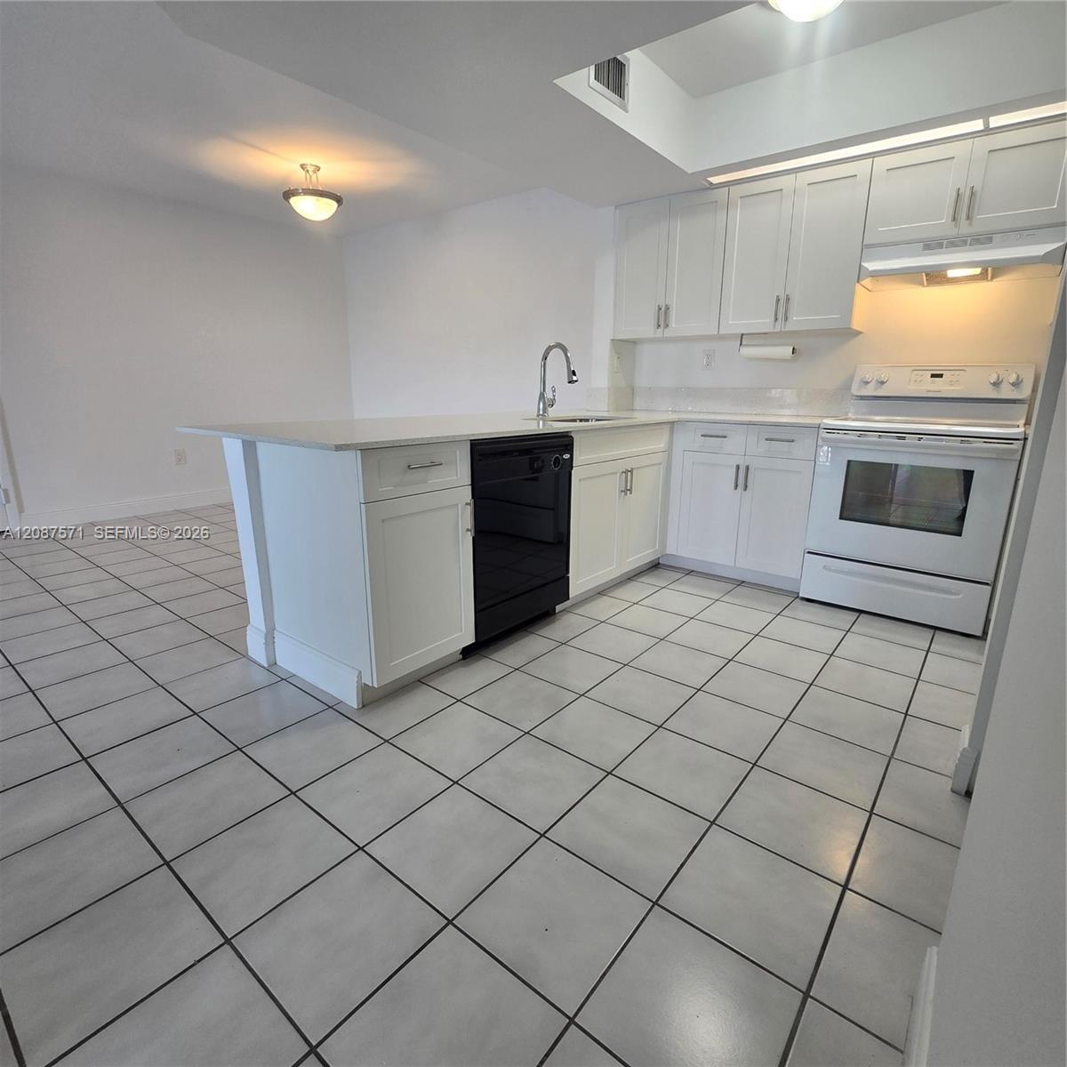 8600 SW 212th St # 308, Cutler Bay FL 33189