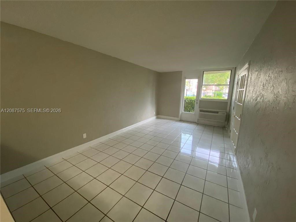 2771 Riverside Dr # A, Coral Springs FL 33065
