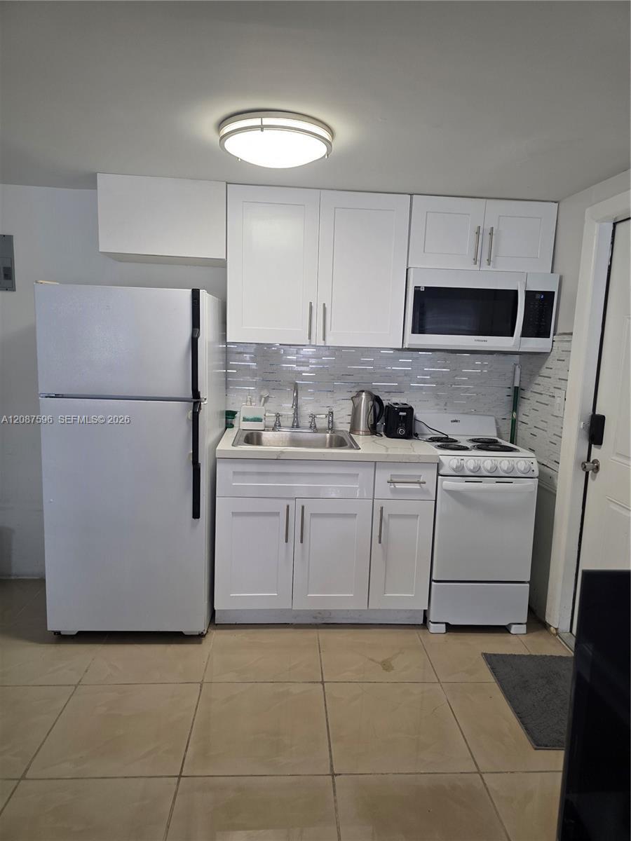 5712 Hollywood Blvd # 1, Hollywood FL 33021