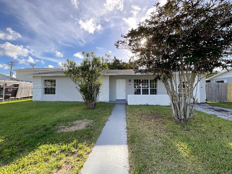 14202 SW 110th Ave, Miami FL 33176
