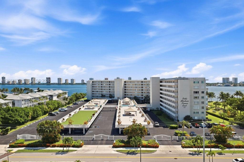 801 Lake Shore Dr # 801, Lake Park FL 33403