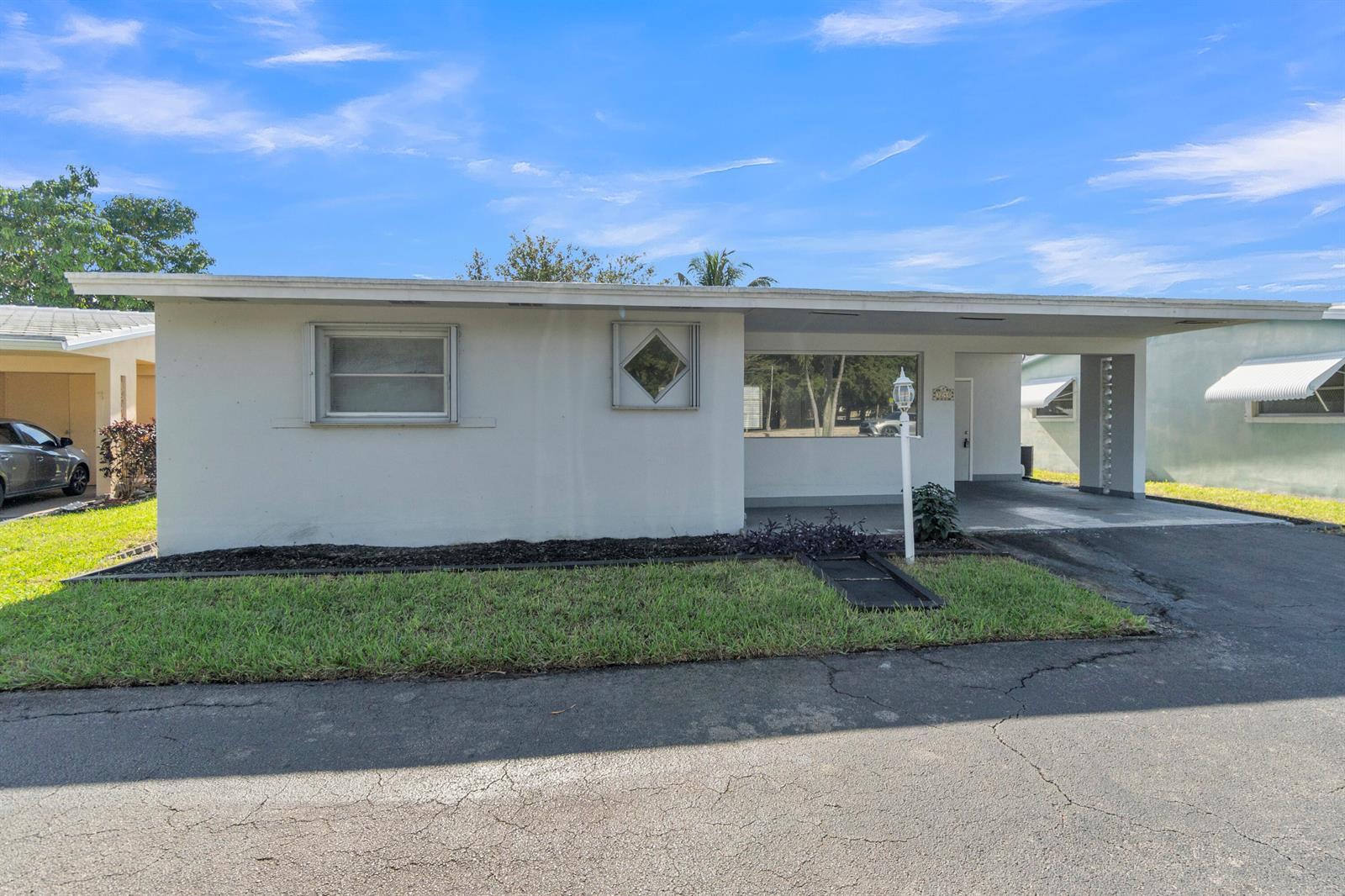 3240 SHERIDAN Lane # 117, Hollywood FL 33021