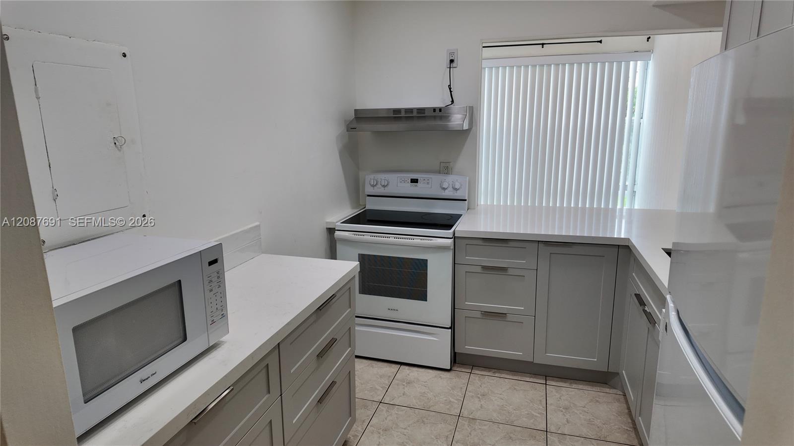 200 177th Dr # 308, Sunny Isles Beach FL 33160