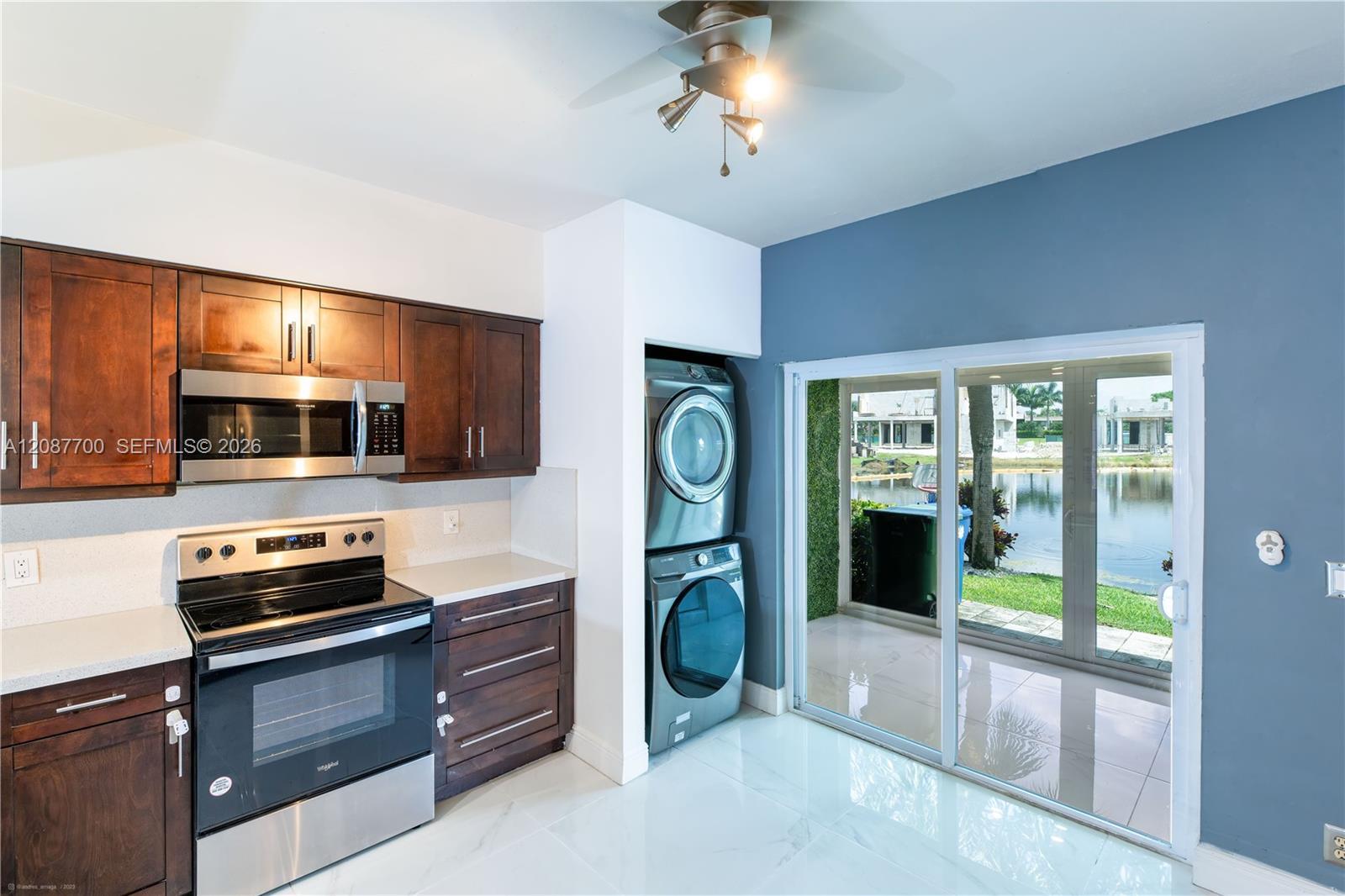 Weston, FL