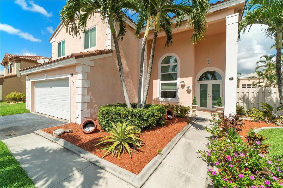 710 Briarwood Terrace, Davie FL 33325