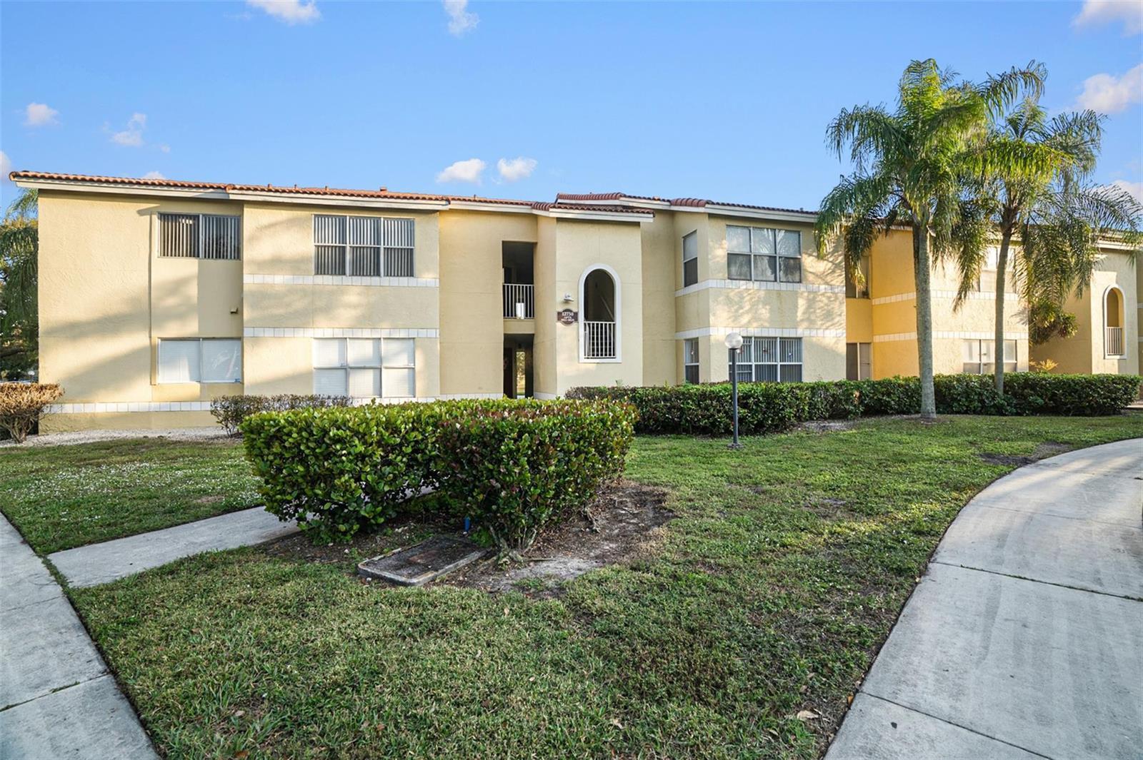 12730 VISTA ISLES Drive # 821, Sunrise FL 33325