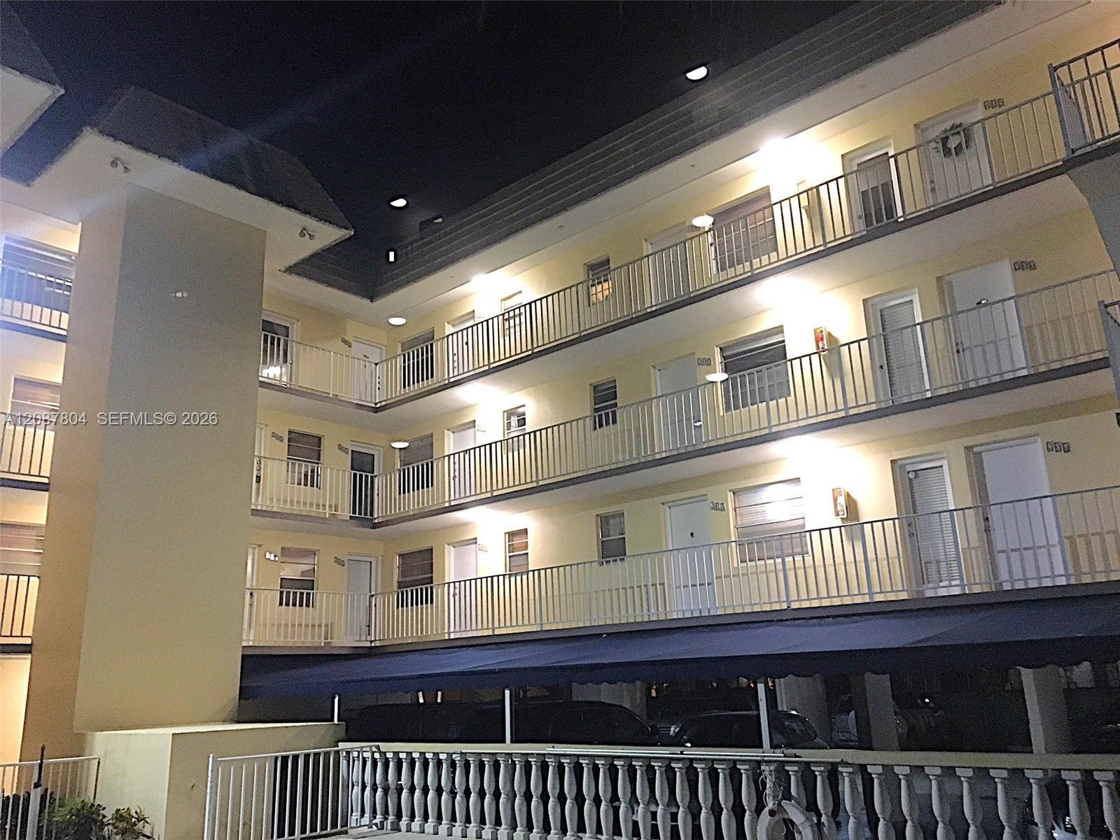 427 Santander Ave # 202, Coral Gables FL 33134