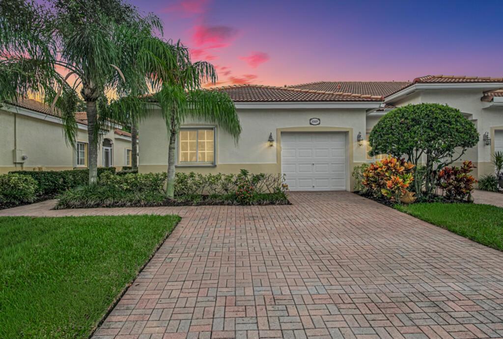 2327 WINDJAMMER Way, West Palm Beach FL 33411