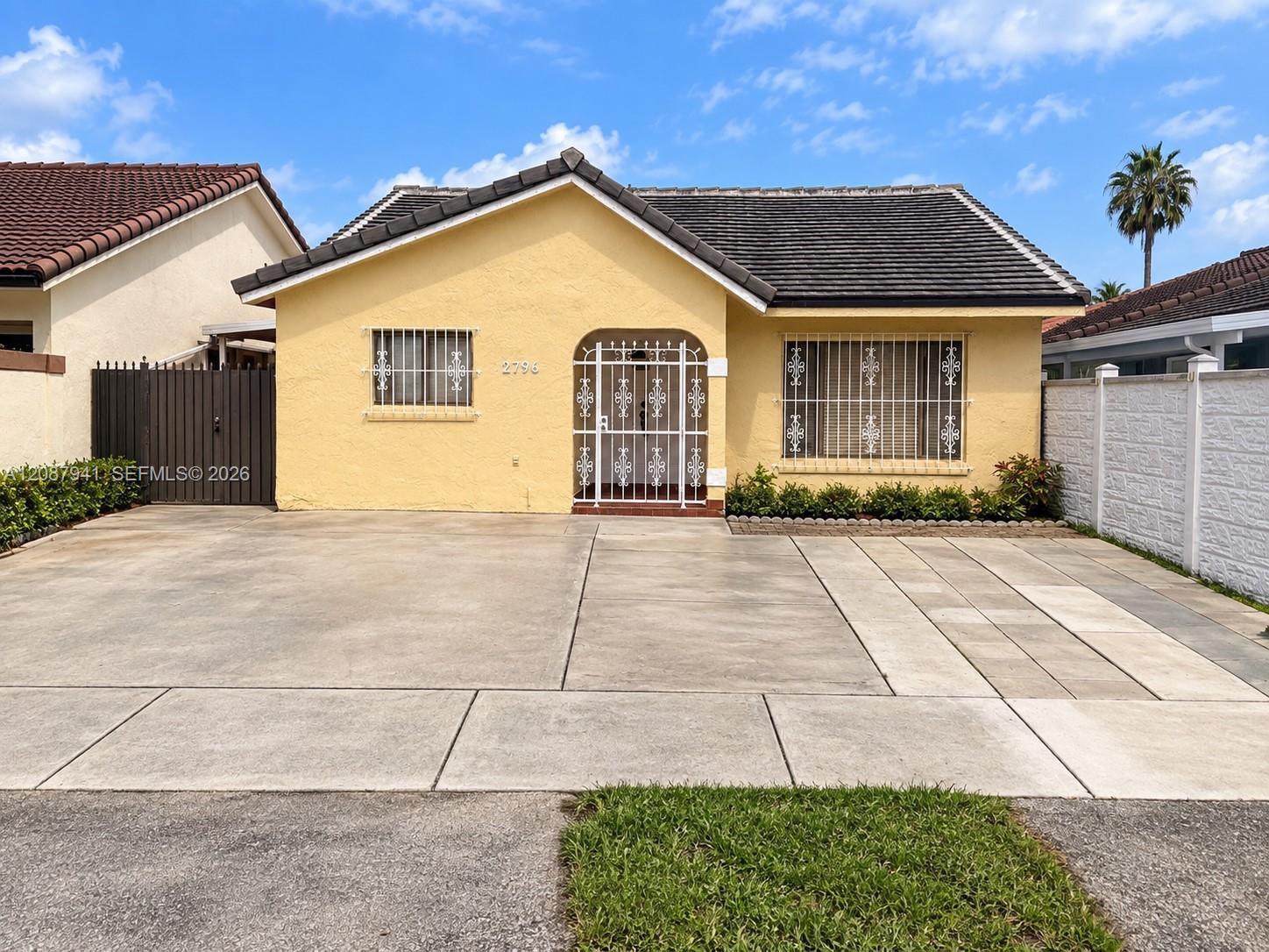 12796 NW 102 CT, Hialeah Gardens FL 33018