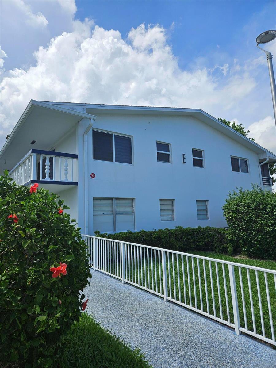 120 WESTBURY E # 120, Deerfield Beach FL 33442