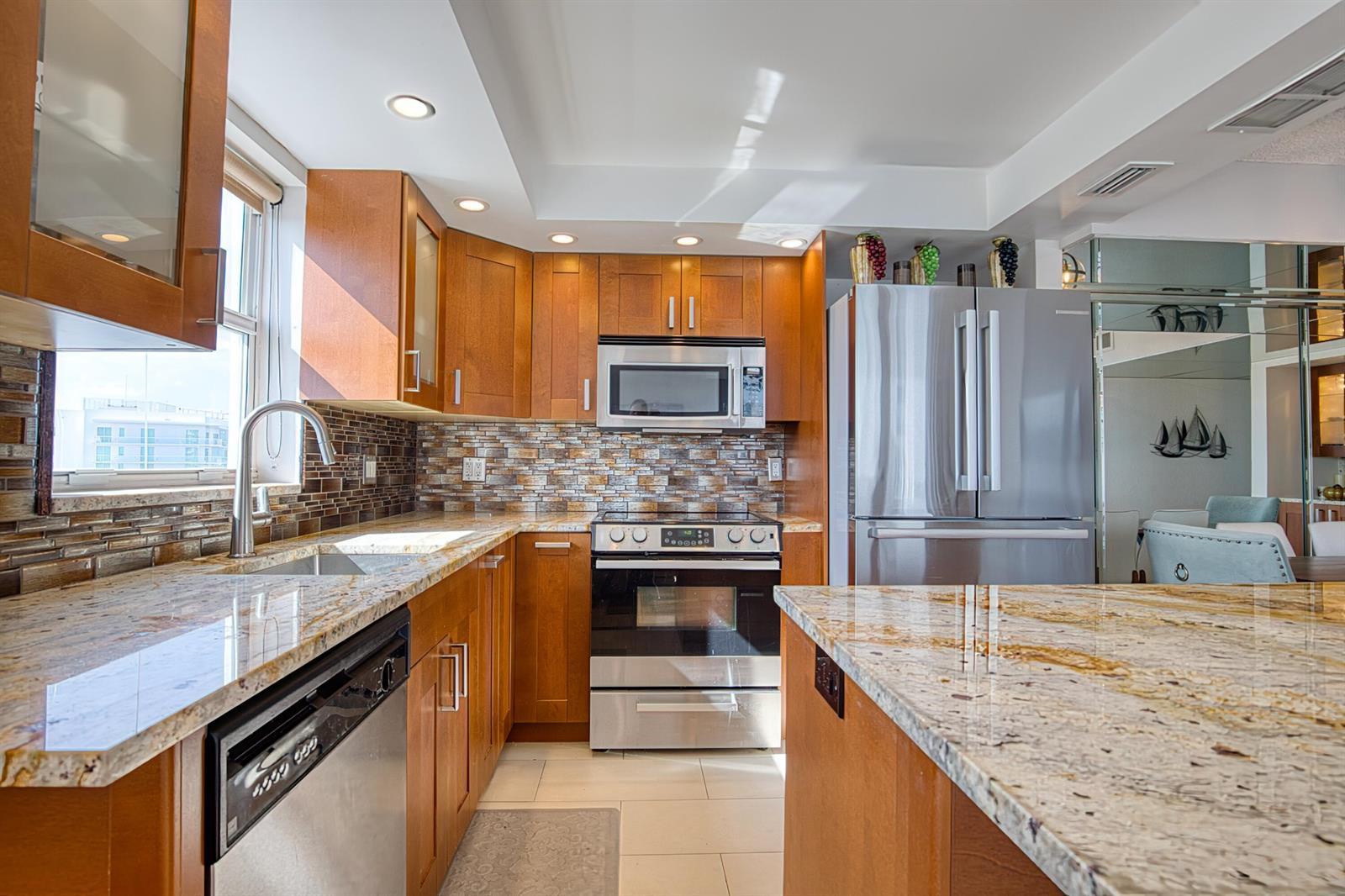 101 Briny Avenue # 2012, Pompano Beach FL 33062