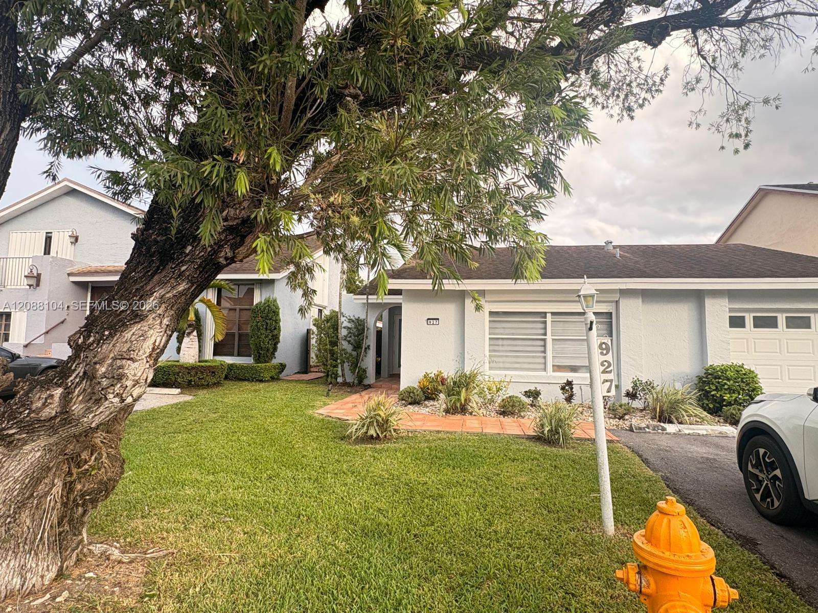 927 NW 106th Ave Cir # 927, Miami FL 33172
