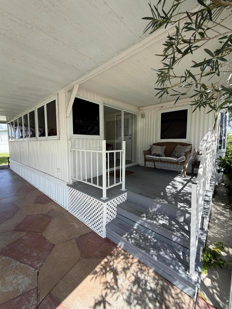 1601 U.S. 441 # 134, Okeechobee FL 34974