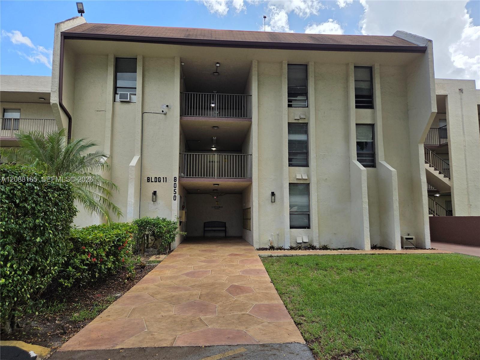 8050 W Mcnab Rd # 310, Tamarac FL 33321