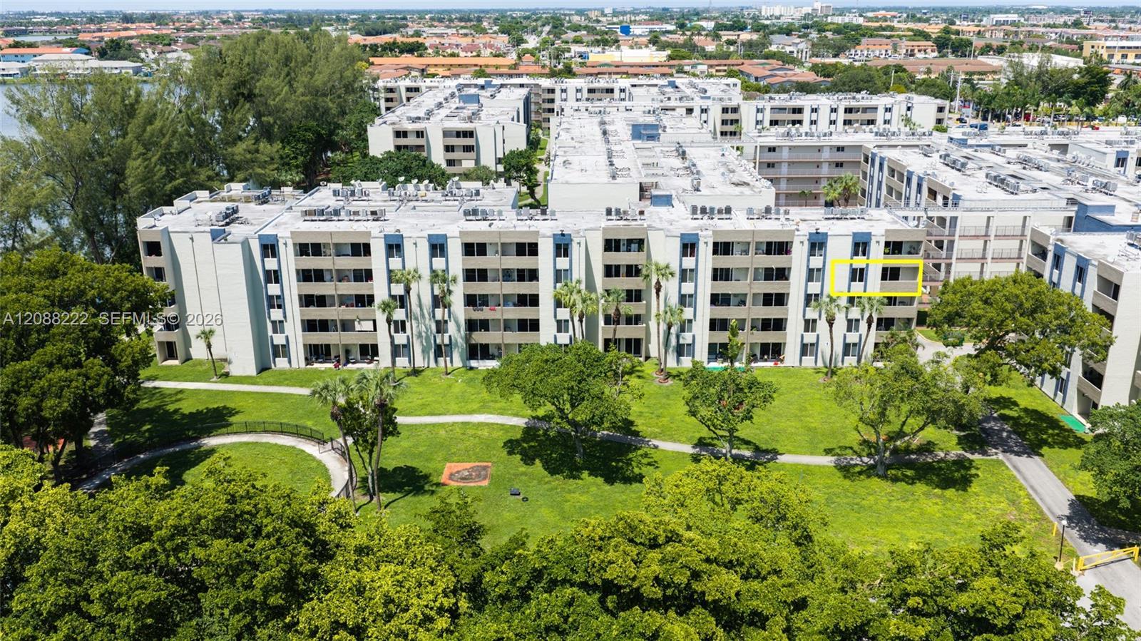10000 NW 80th Ct # 2432, Hialeah Gardens FL 33016