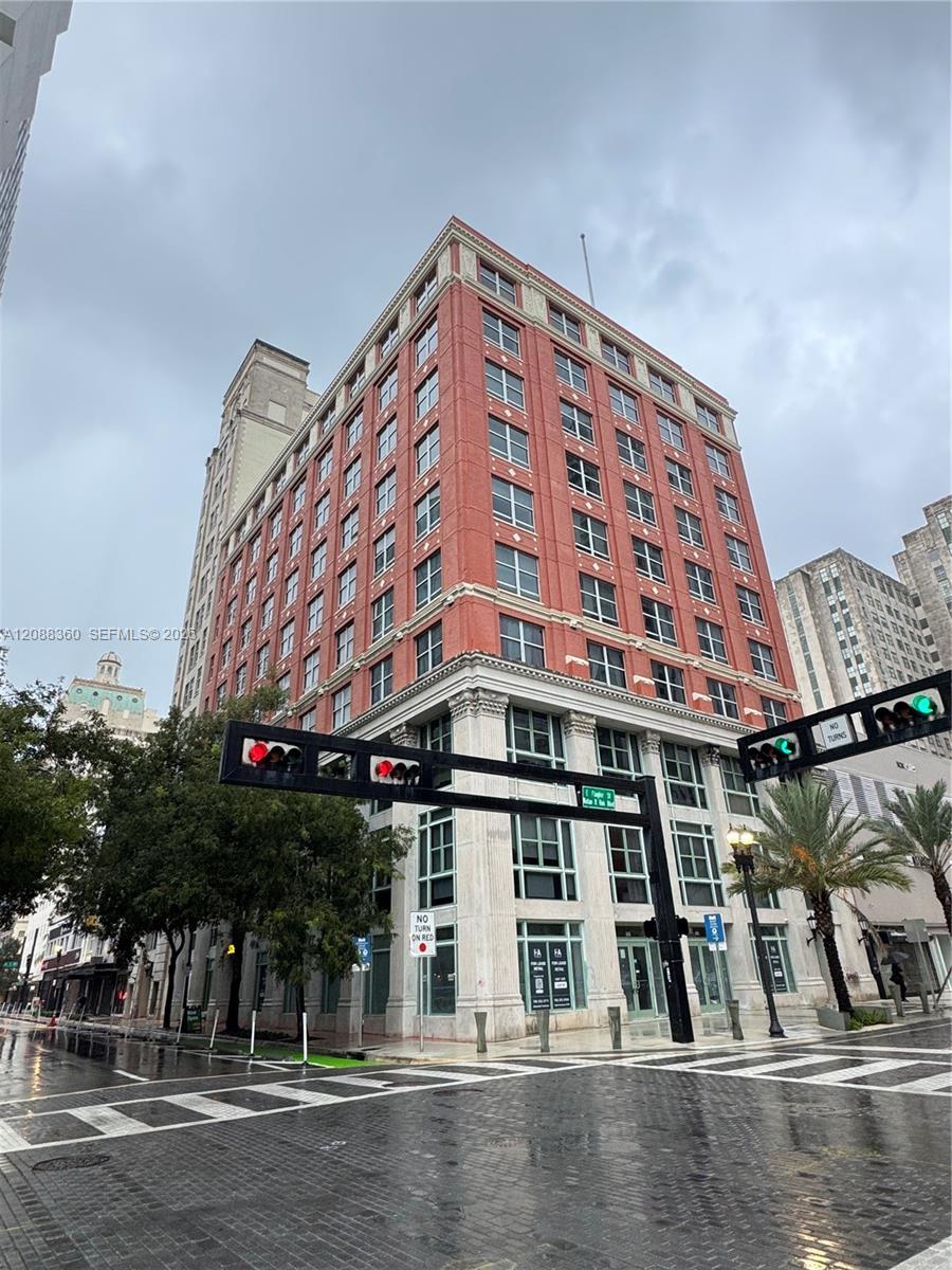 111 E Flagler St # 304, Miami FL 33131