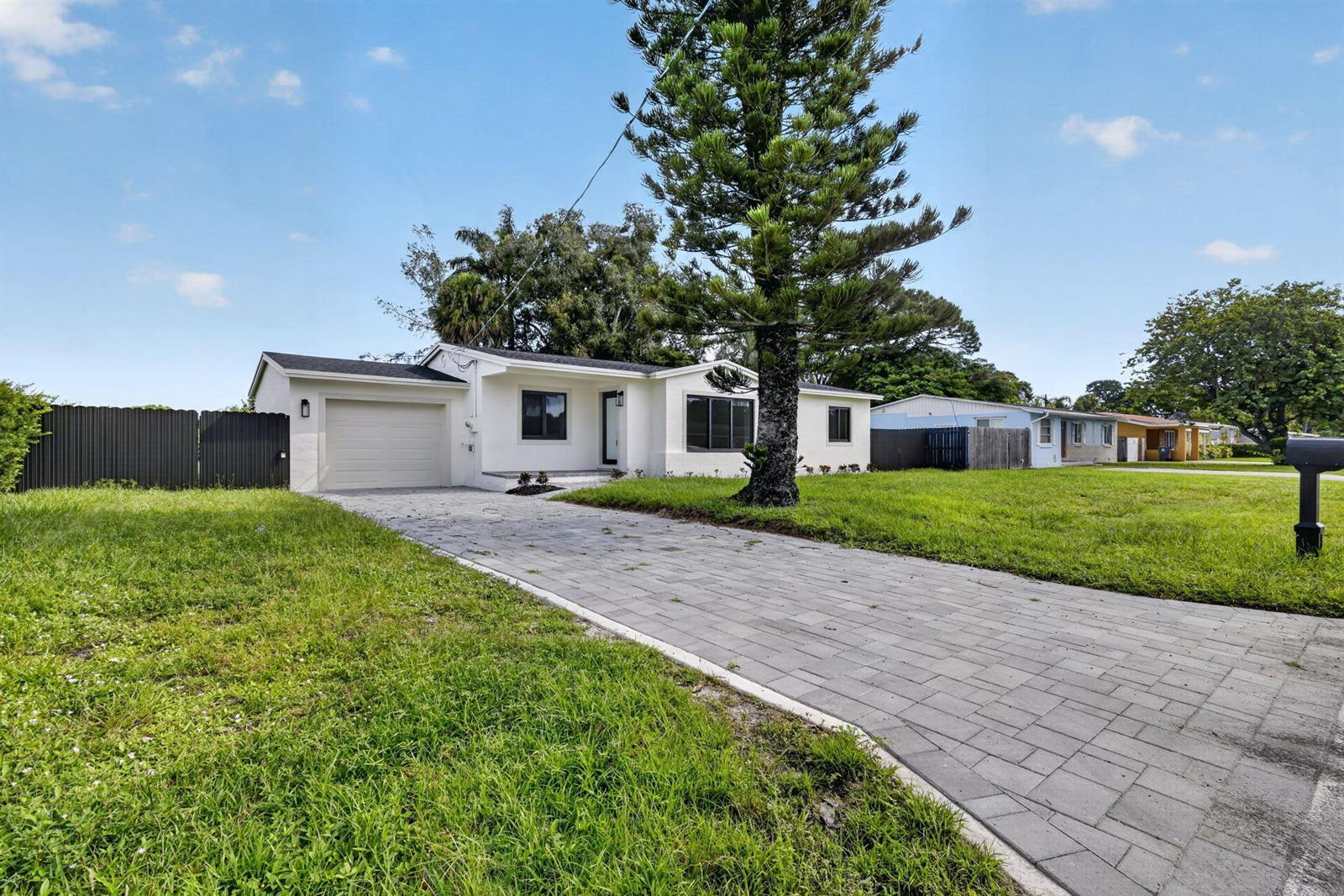 3185 Riddle Road, West Palm Beach FL 33406