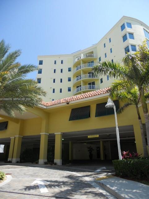 3000 NE 188th St # 506, Aventura FL 33180