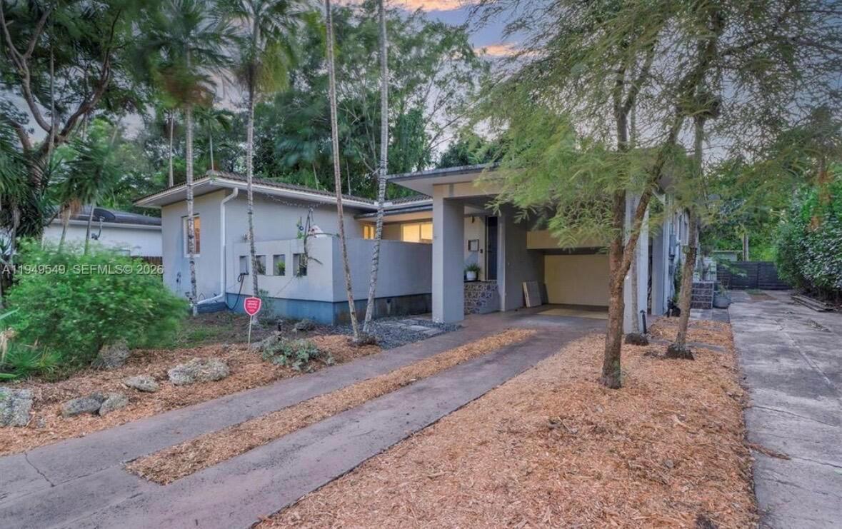 12660 GRIFFING Boulevard, North Miami FL 33161