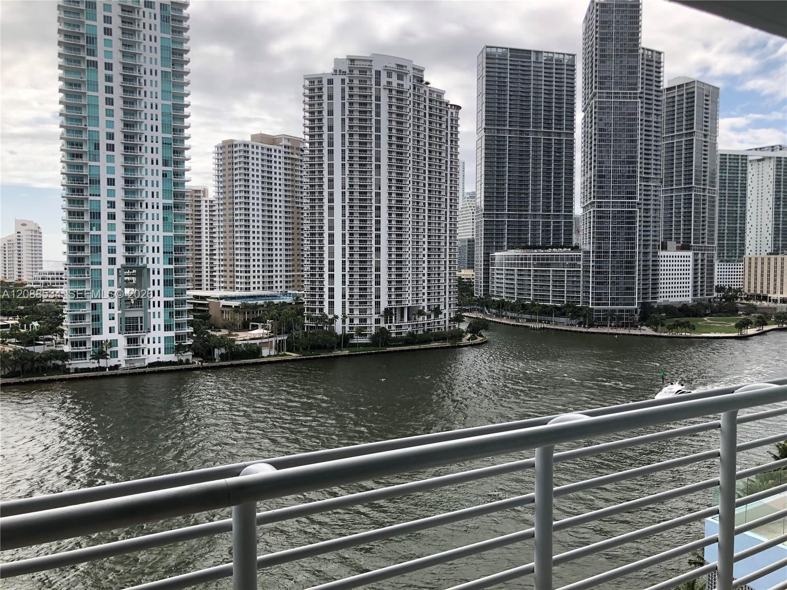 335 S Biscayne Blvd # 1405, Miami FL 33131
