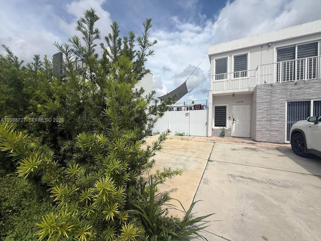 26149 SW 137th Ave, Homestead FL 33032
