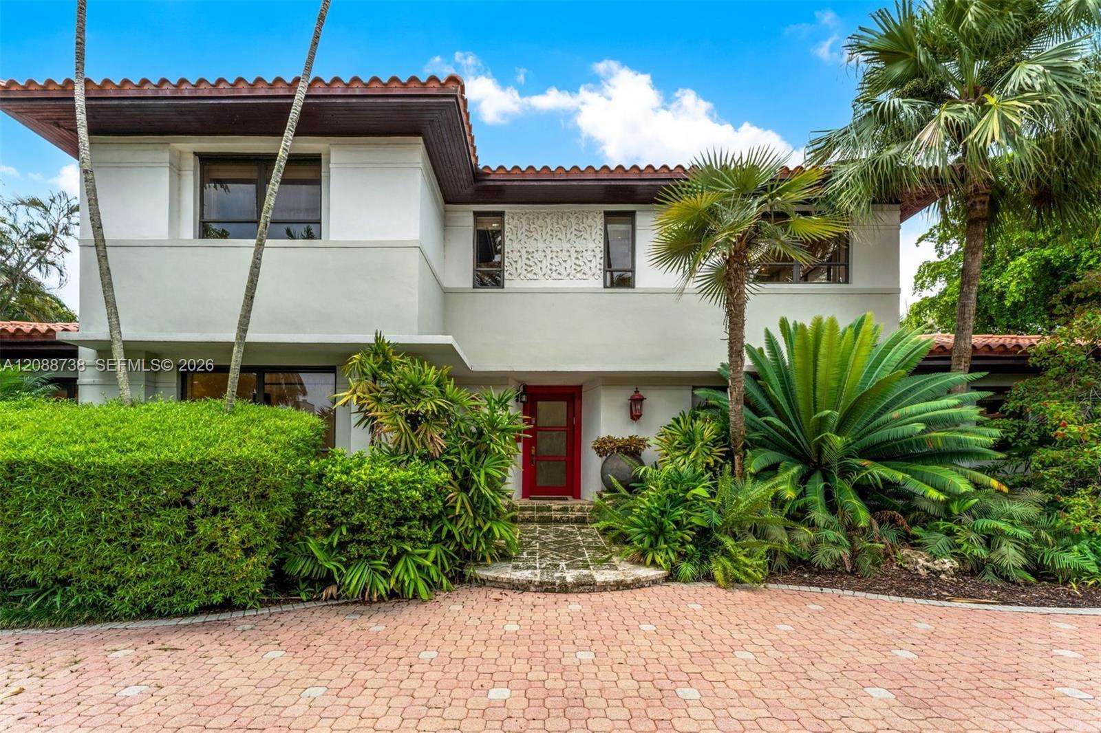 1600 W 24th St, Miami Beach FL 33140