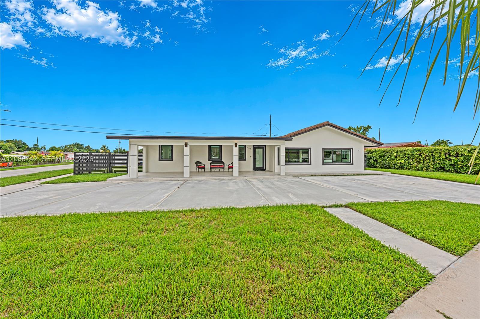 11300 SW 43rd St, Miami FL 33165