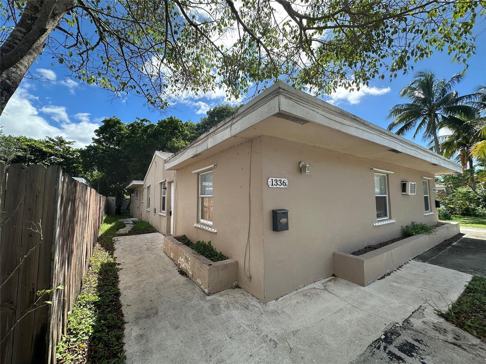 1336 NE 1st Avenue, Fort Lauderdale FL 33304