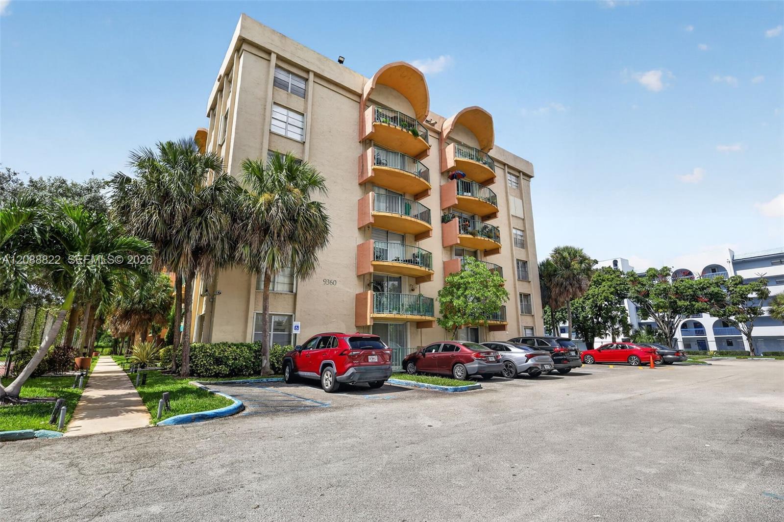 9360 Fontainebleau Blvd # 101, Miami FL 33172
