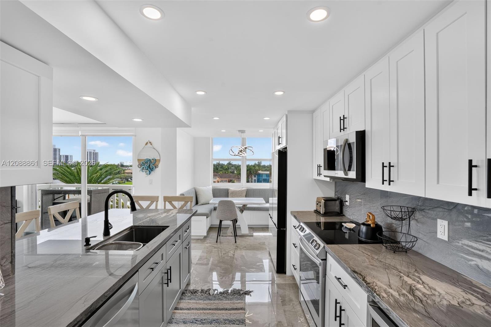 3113 S Ocean Dr # 510, Hallandale Beach FL 33009