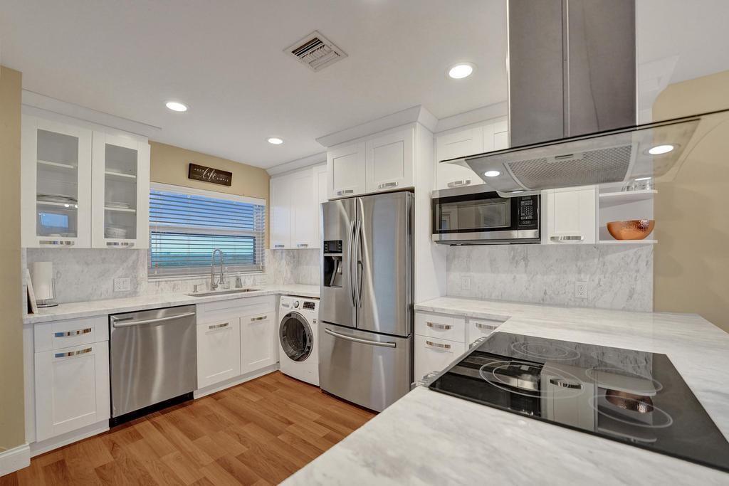2829 NE 33rd Court # 602, Fort Lauderdale FL 33306