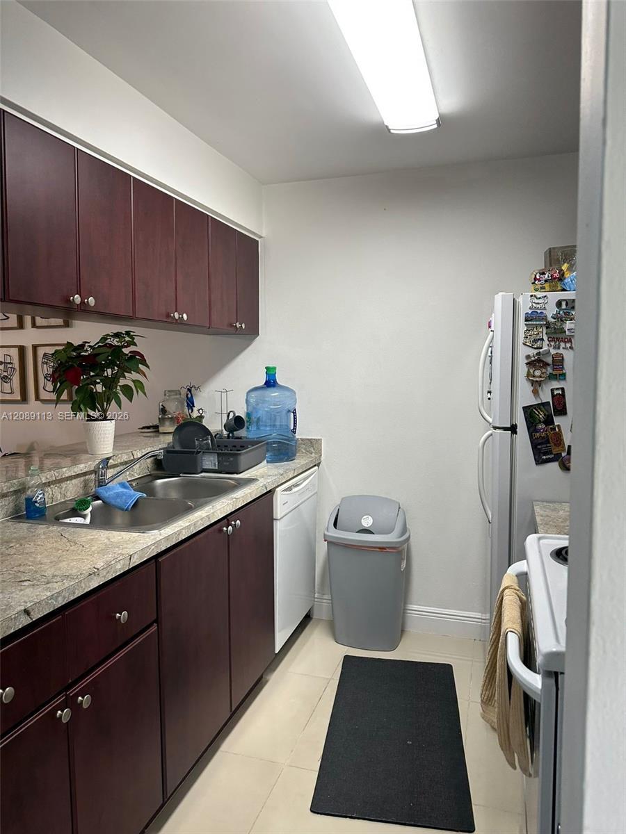 8100 Geneva Ct # 445, Doral FL 33166