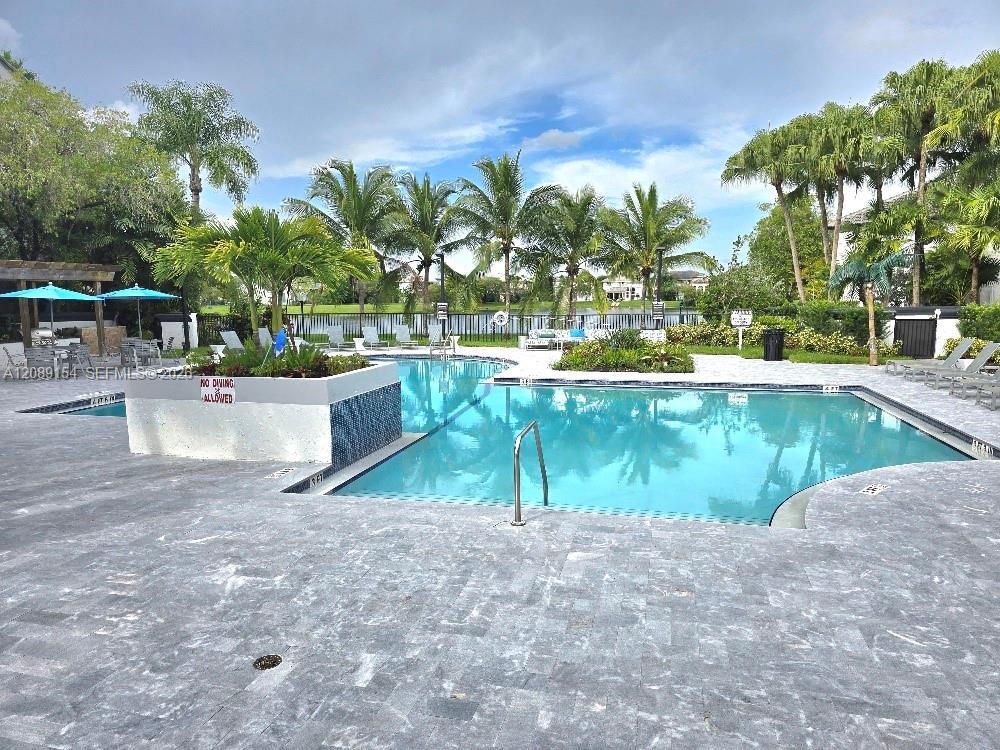 4555 NW 99th Ave # 102, Doral FL 33178