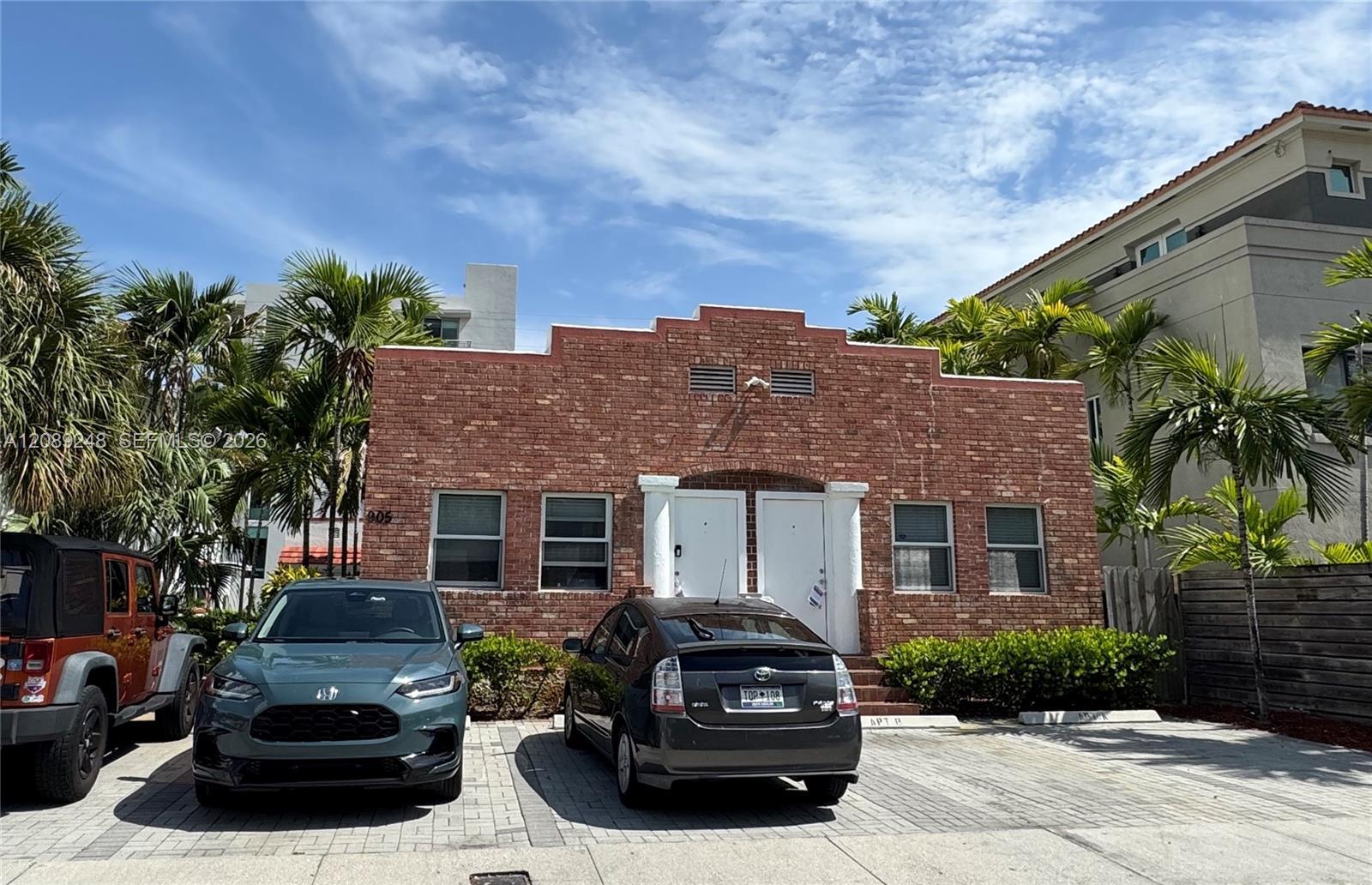 905 SE 2nd Ct # B, Fort Lauderdale FL 33301