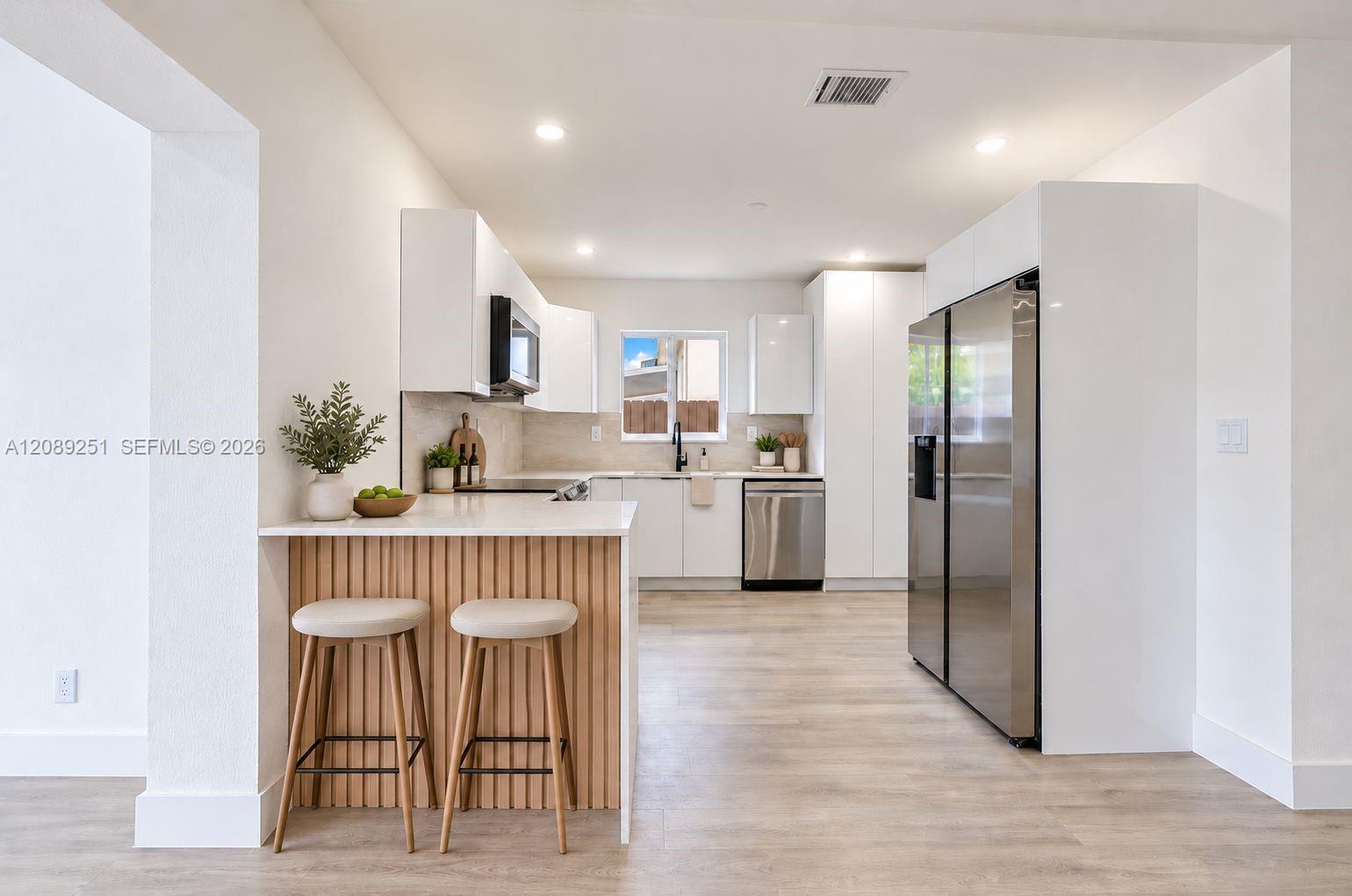 40 SE 3rd Ter, Dania Beach FL 33004