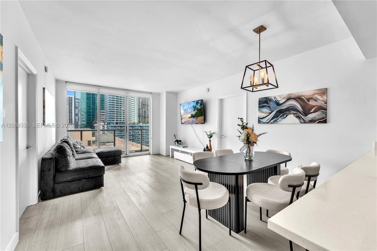 500 Brickell Ave # 1605, Miami FL 33131