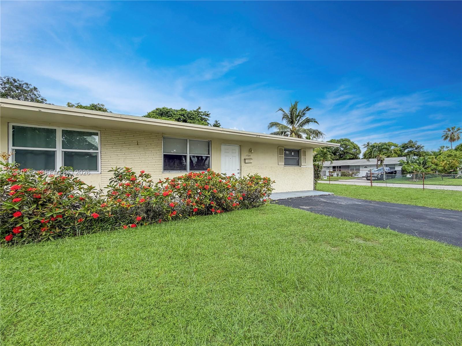 Lauderhill, FL