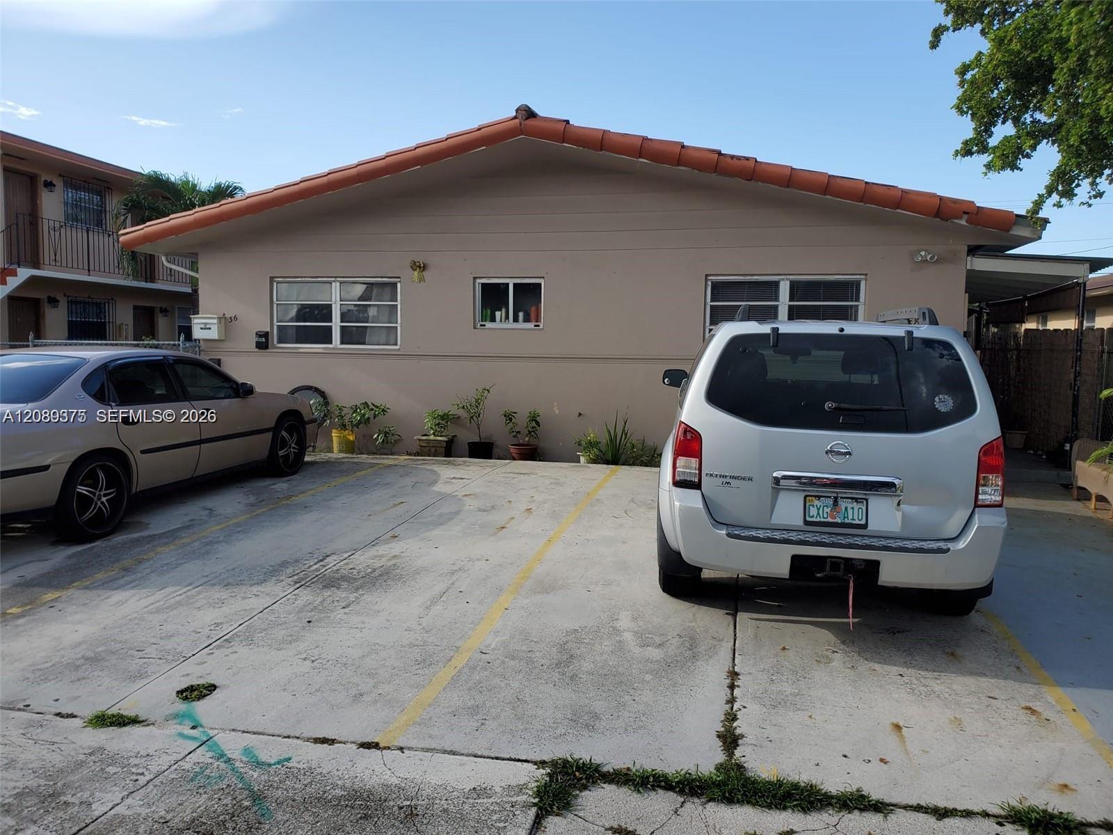 38 W 37th St # 38, Hialeah FL 33012