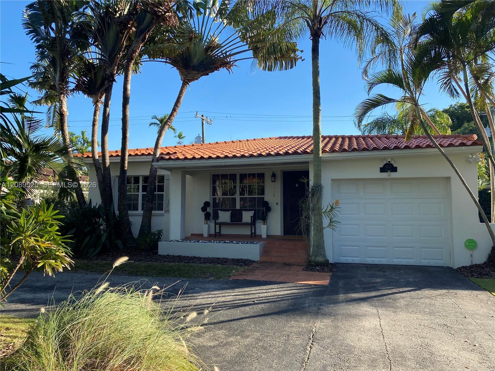 600 Alminar Ave, Coral Gables FL 33146