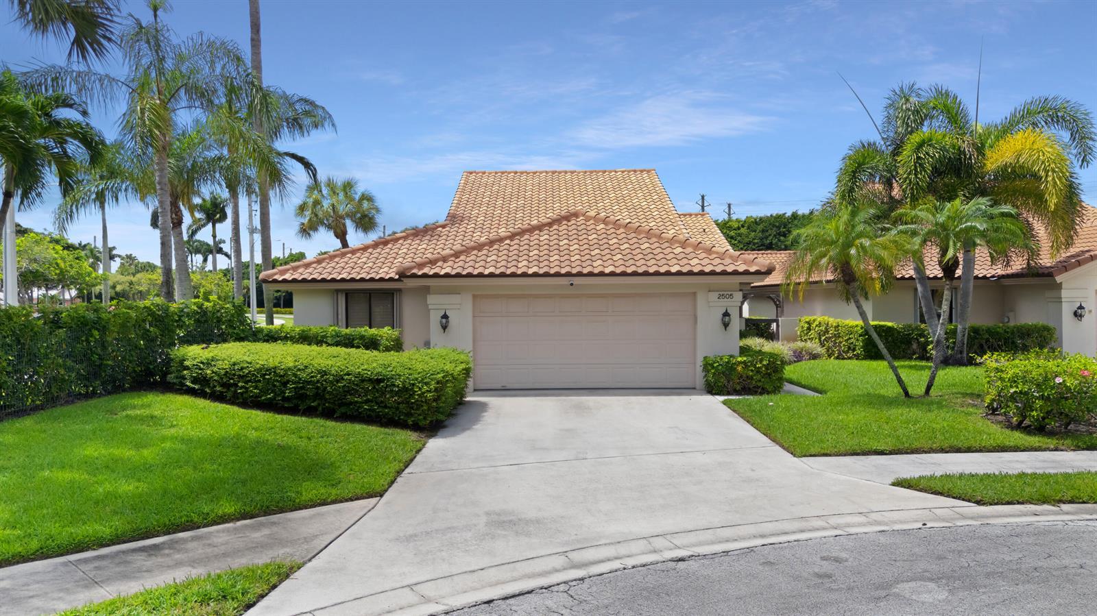 2505 Iroquois Circle, West Palm Beach FL 33409