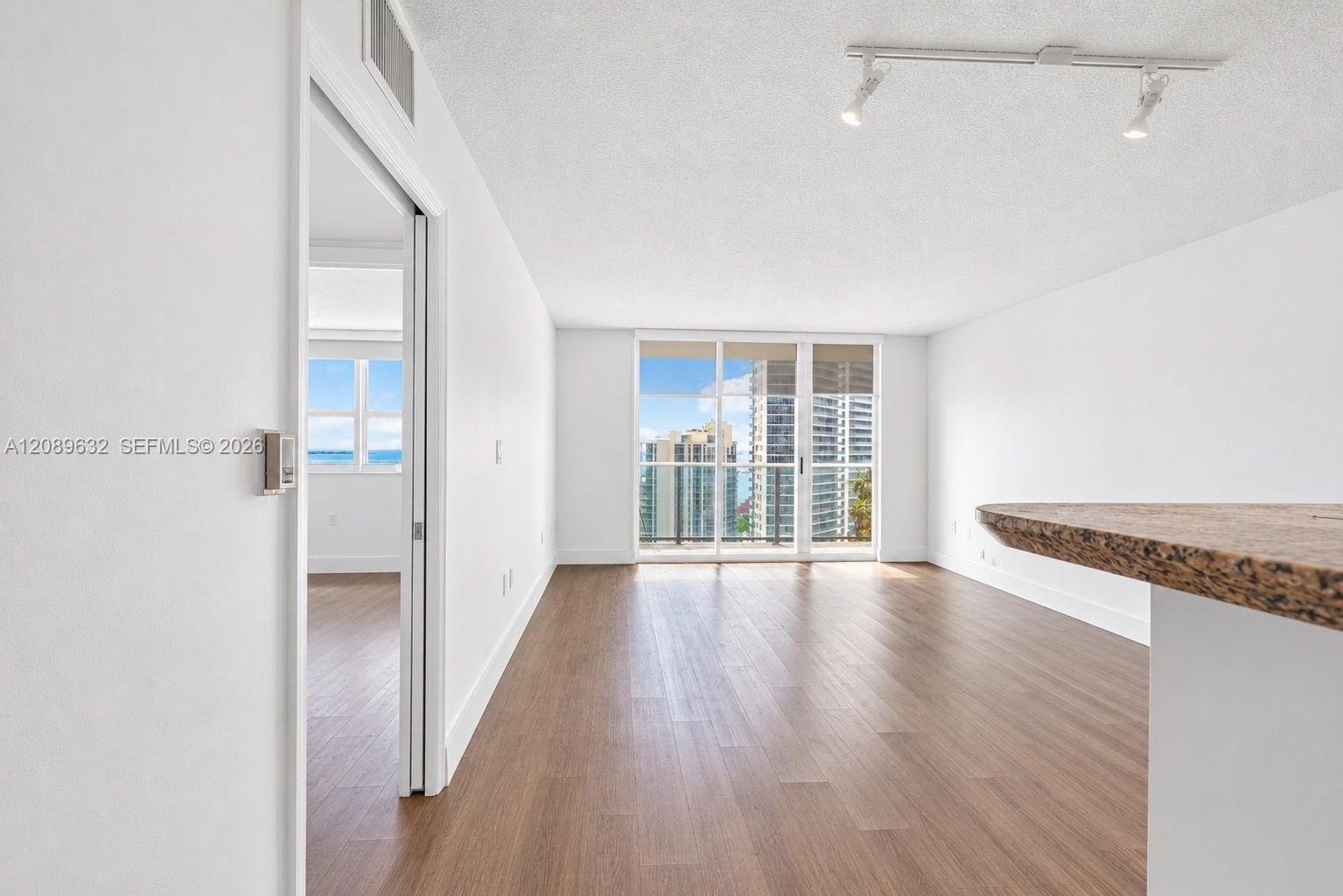1155 Brickell Bay Dr # 2905, Miami FL 33131