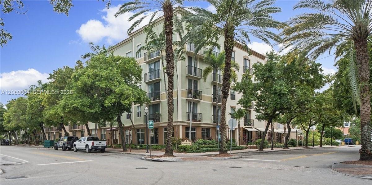 1900 Van Buren St # 112B, Hollywood FL 33020