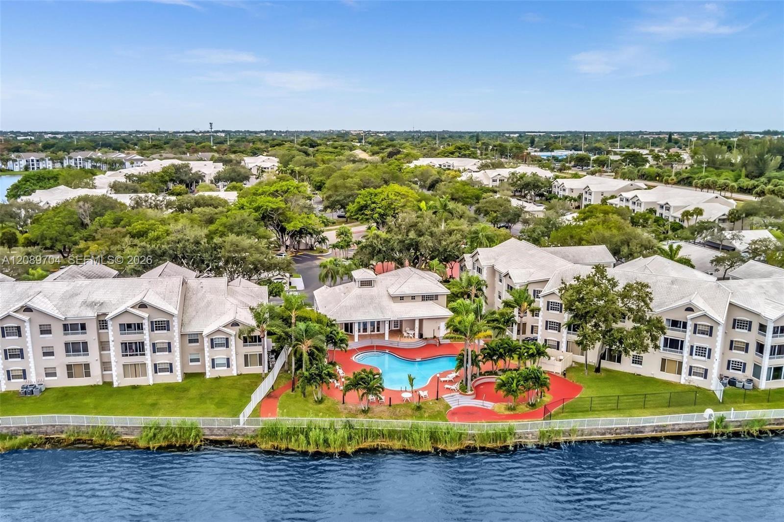 2820 N Oakland Forest Dr # 104, Oakland Park FL 33309