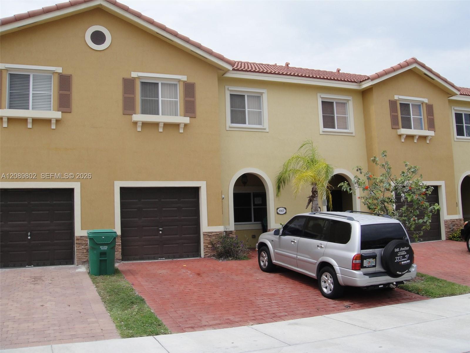 8907 SW 220th St, Cutler Bay FL 33190